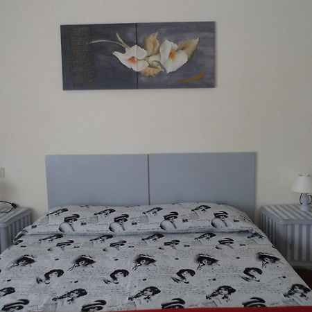 Lina Hotel Stintino Buitenkant foto
